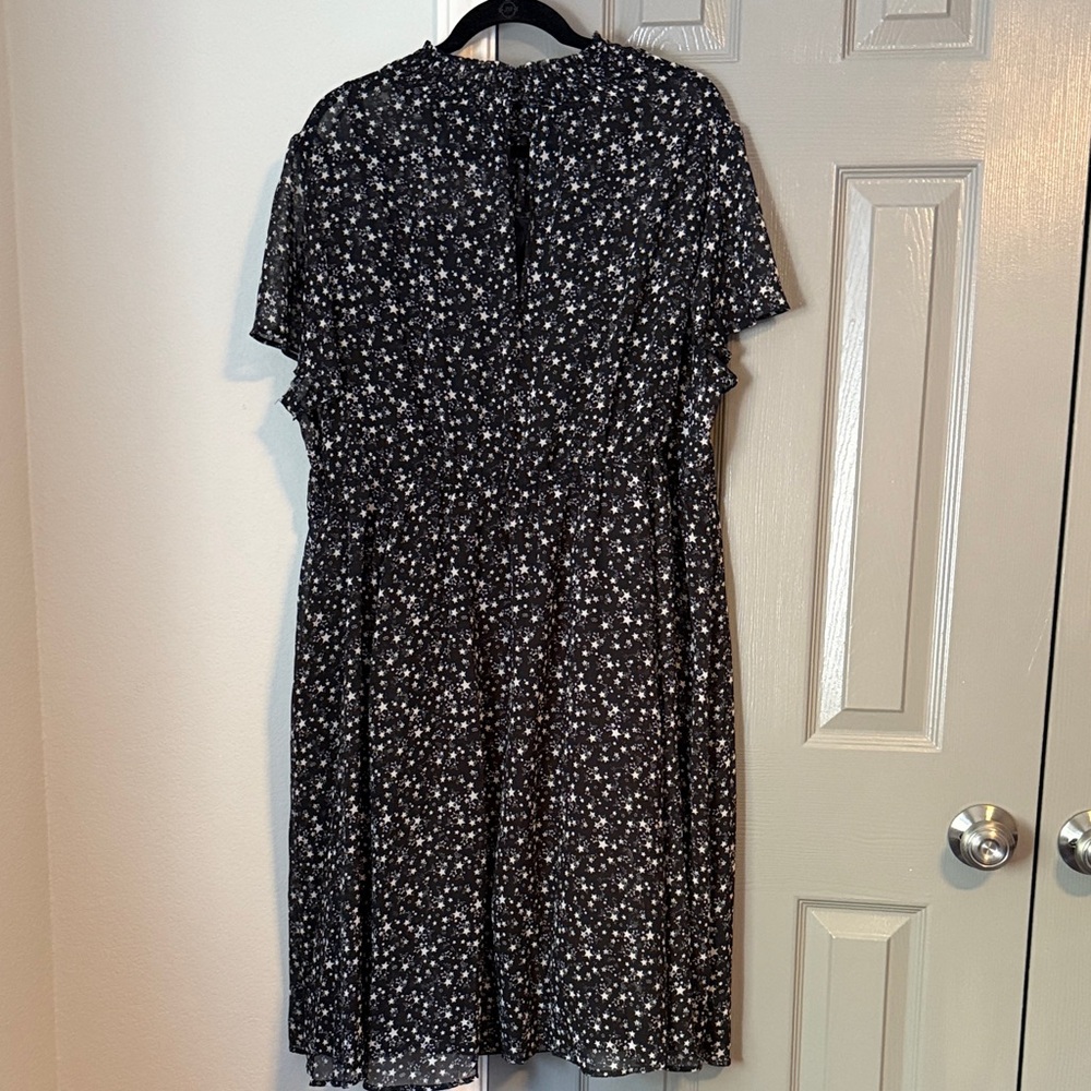 Torrid Black and White Starry Night Fully Lined Midi Dress - Picture 10 of 13